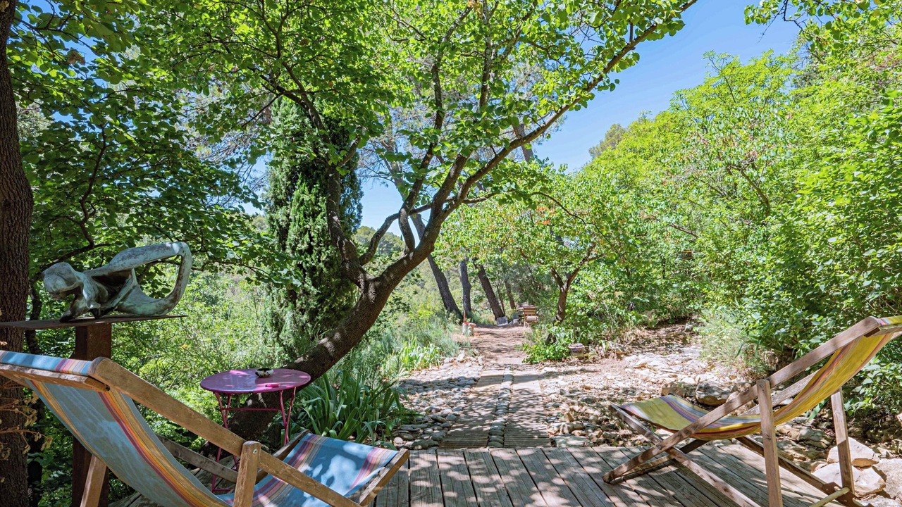 Photo of Outdoor in Est