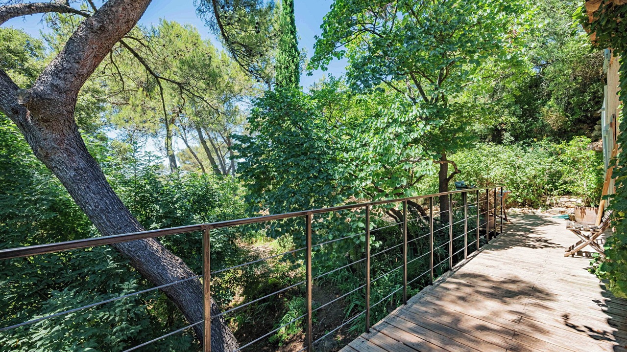 Photo of Outdoor in Est