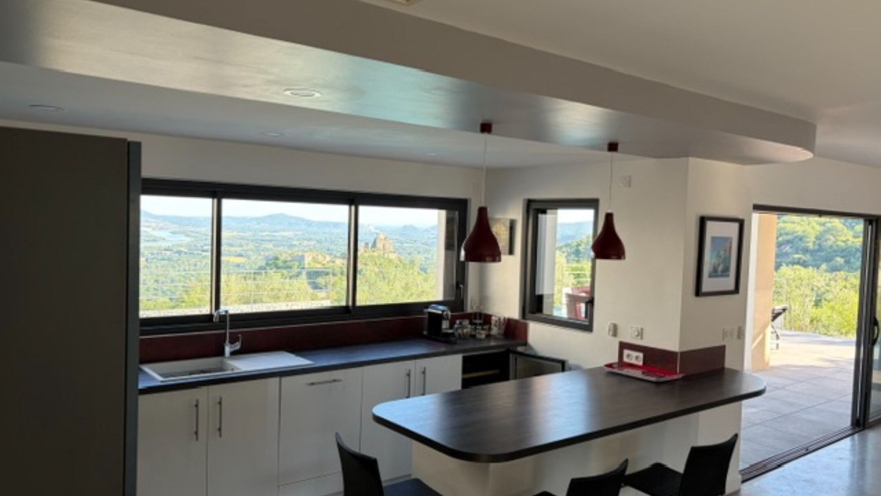 Photo of Kitchen in Rochemaure