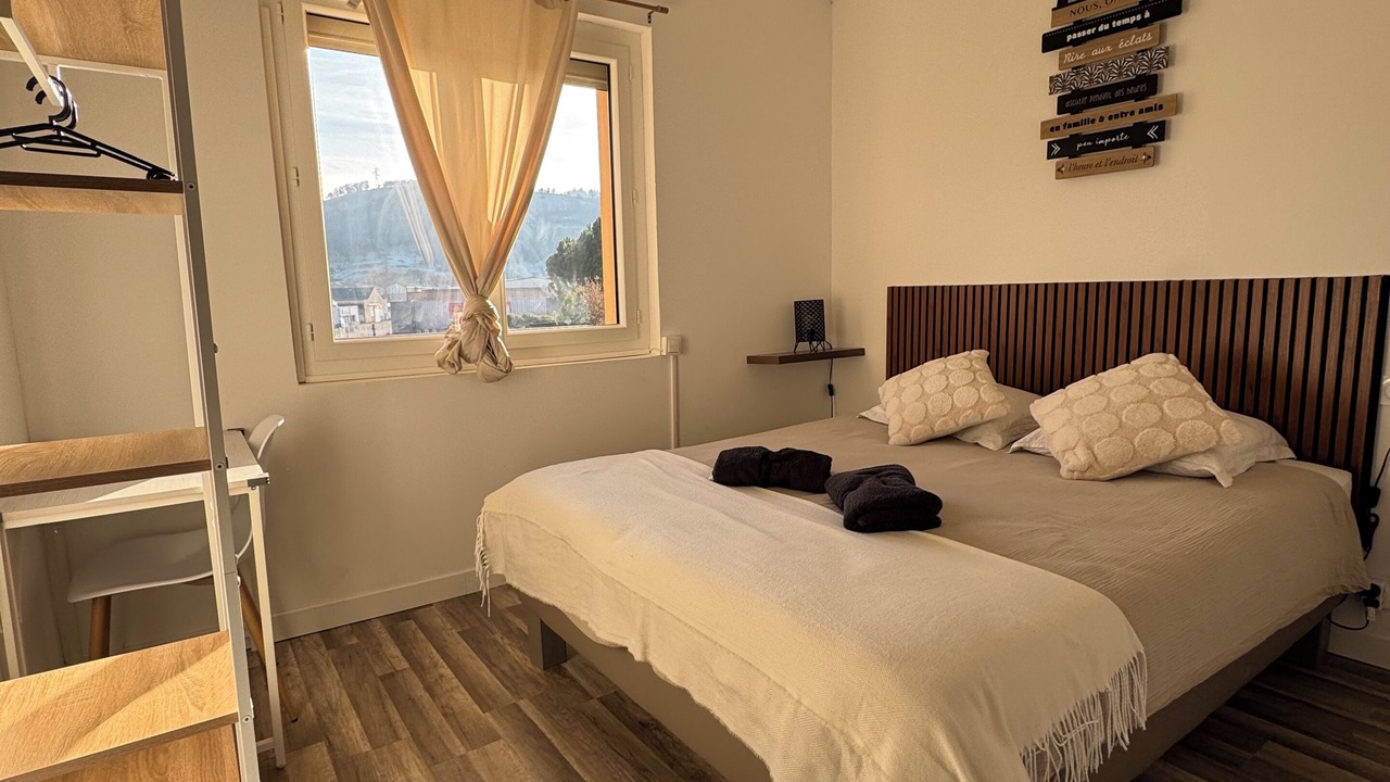 Photo of Bedroom in Decazeville