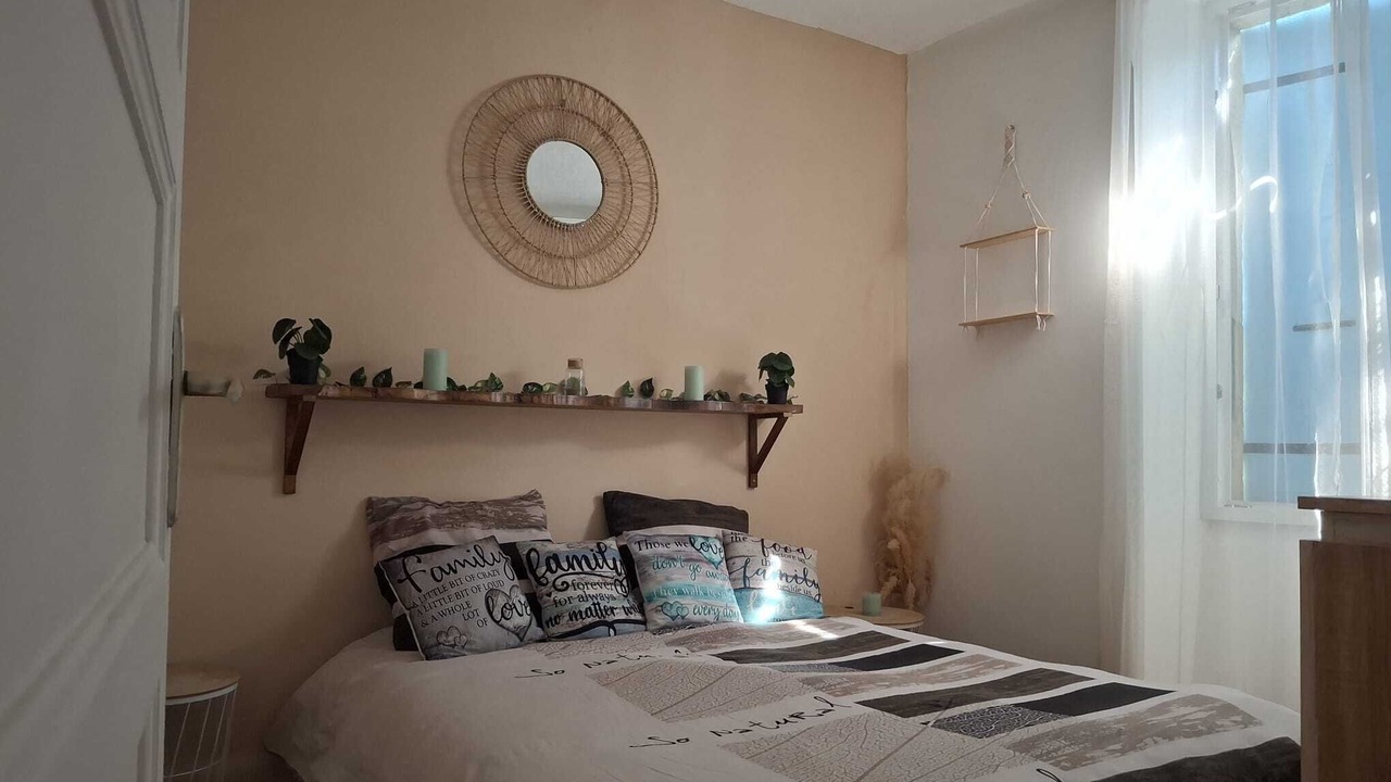 Photo of Bedroom in Saint-Fortunat-sur-Eyrieux