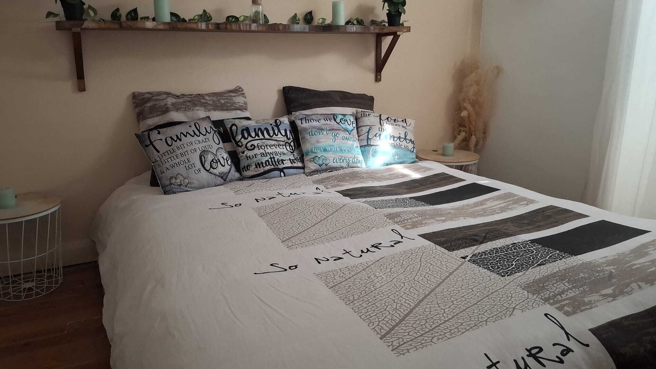 Photo of Bedroom in Saint-Fortunat-sur-Eyrieux