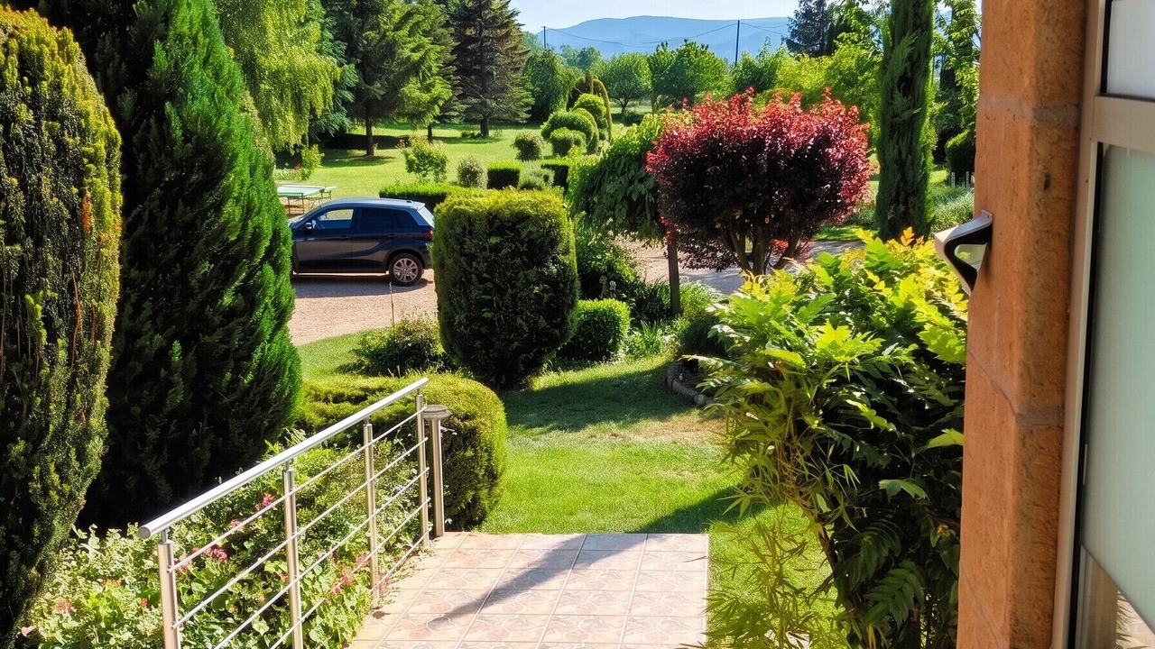 Photo of Outdoor in Siaugues-Sainte-Marie