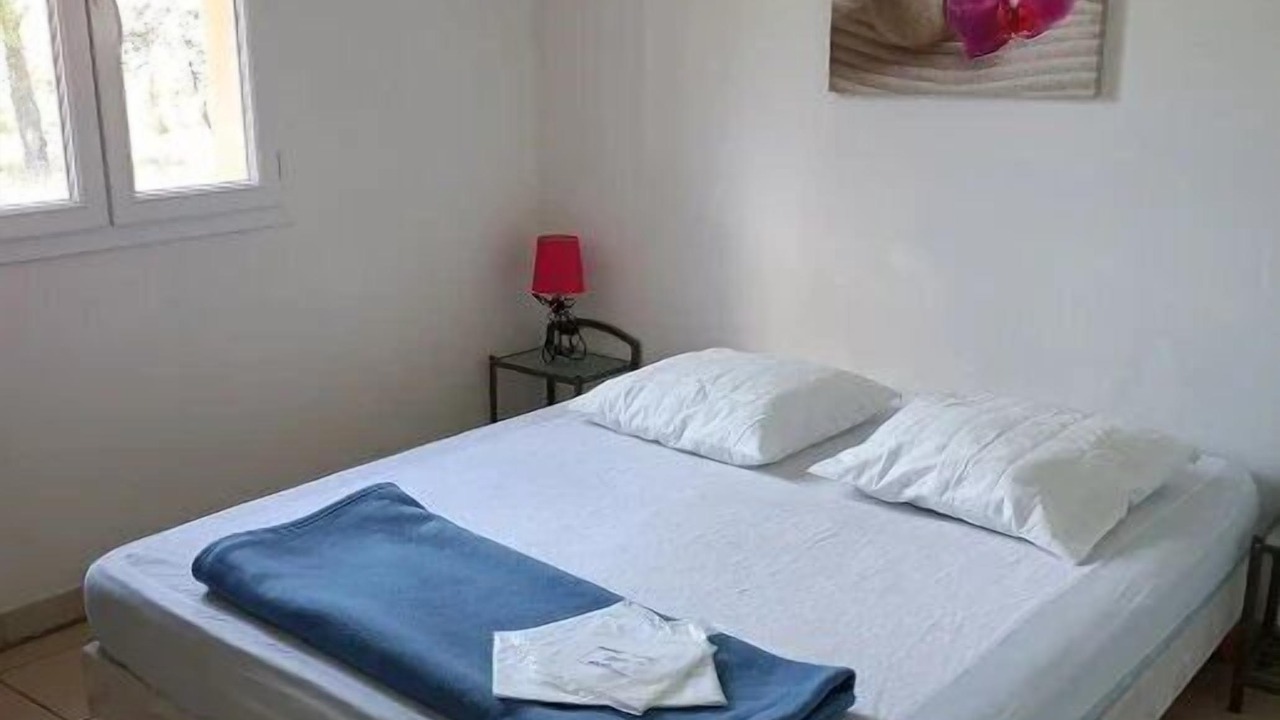 Photo of Bedroom in Grospierres