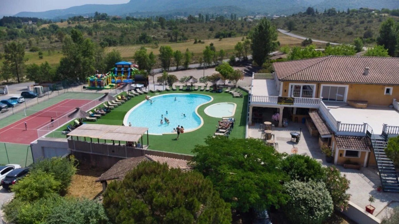 Photo of Outdoor in Grospierres