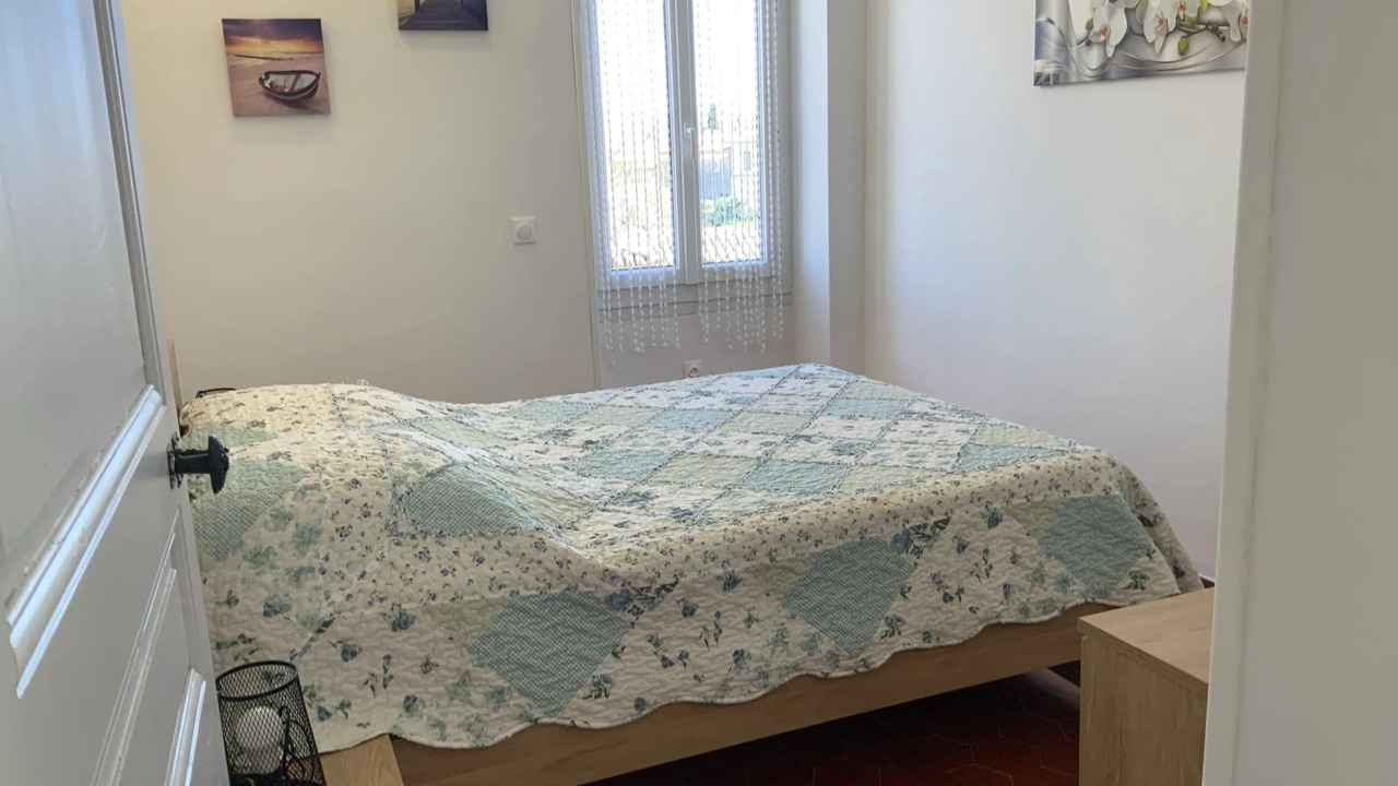 Photo of Bedroom in Saint-Laurent-La-Vernede
