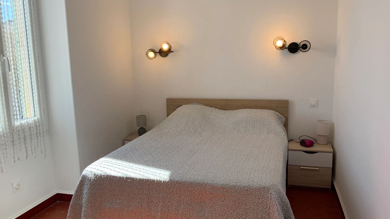 Photo of Bedroom in Saint-Laurent-La-Vernede