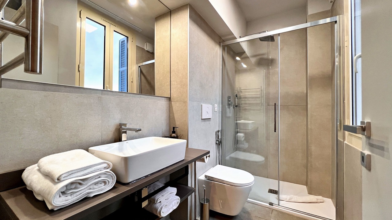 Photo of Bathroom in Beausoleil