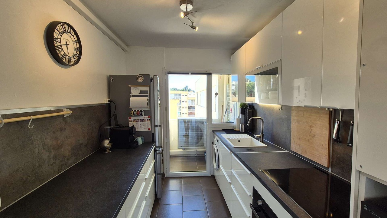 Photo of Kitchen in Saint-Mandrier-sur-Mer