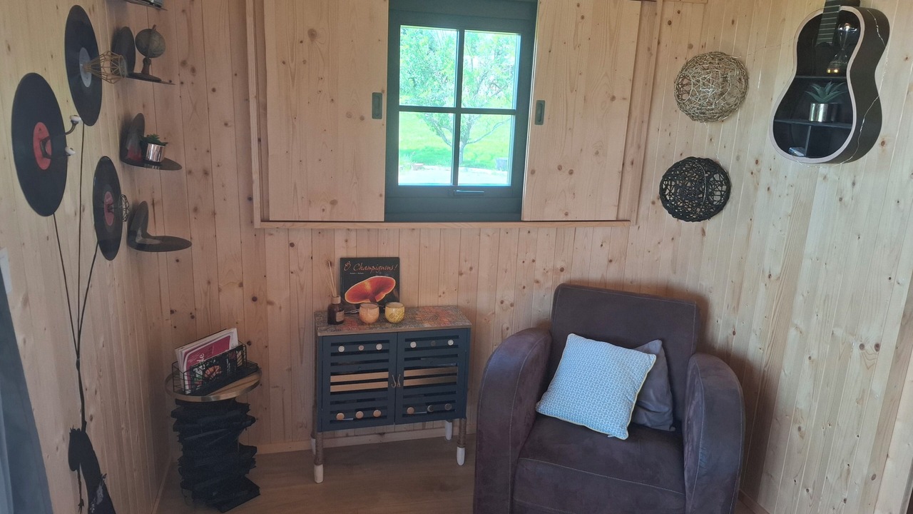 Photo of Livingroom in Sadroc