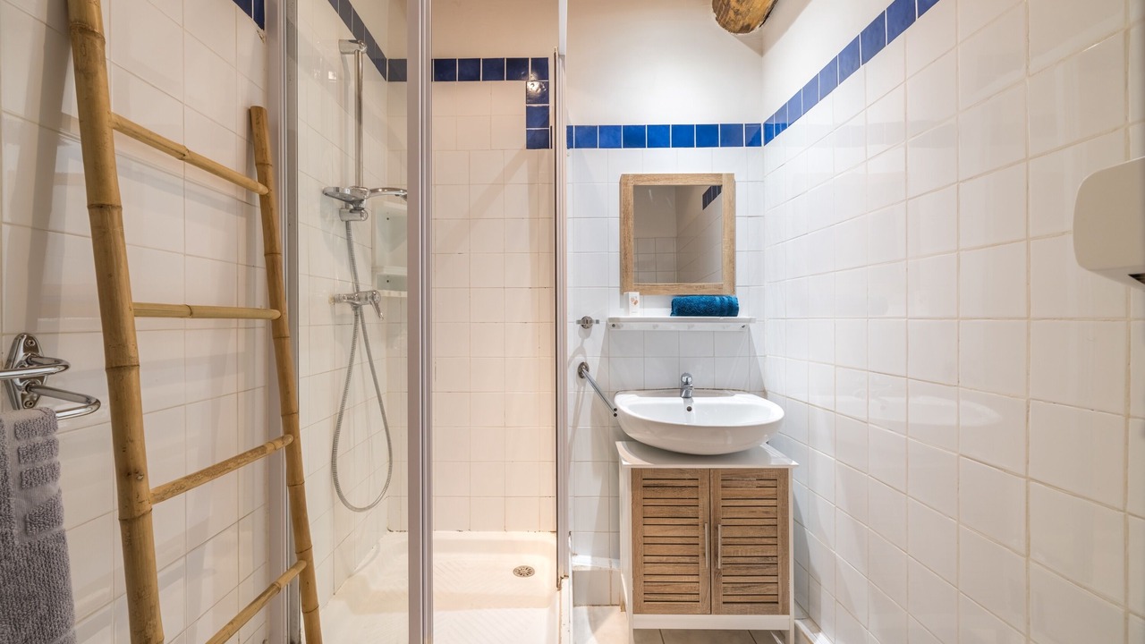 Photo of Bathroom in Saint-Alban-sous-Sampzon