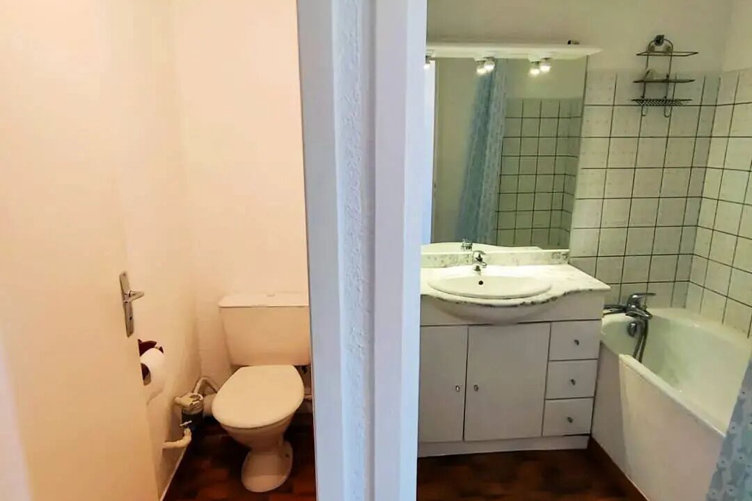Photo of Bathroom in Le Port