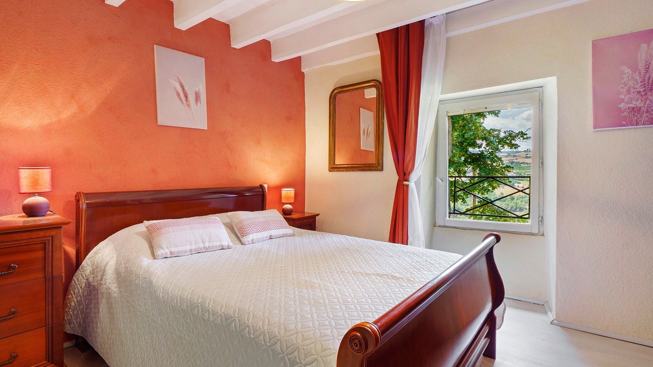 Photo of Bedroom in Rhone Crussol