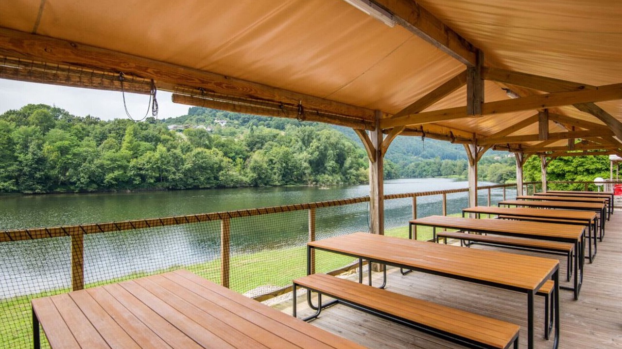 Photo of Outdoor in Laval-de-Cere