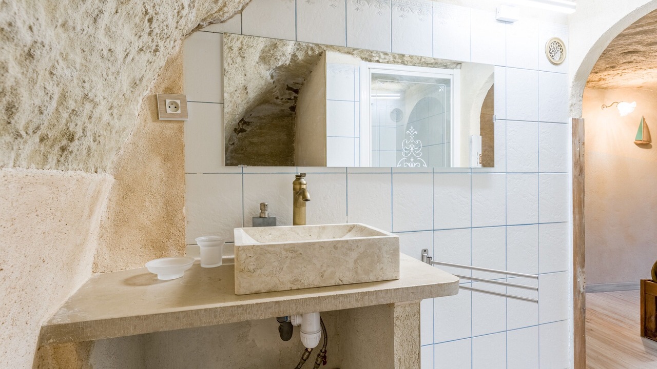 Photo of Bathroom in Cornillon-Confoux