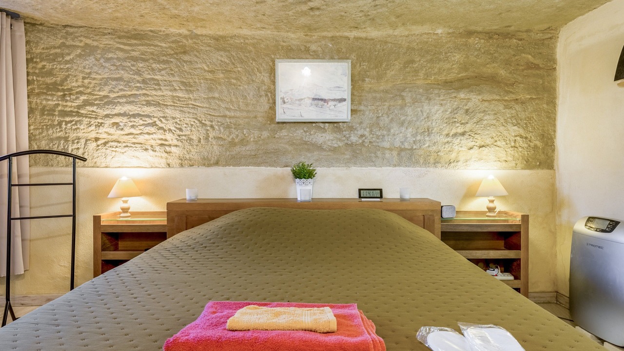 Photo of Bedroom in Cornillon-Confoux