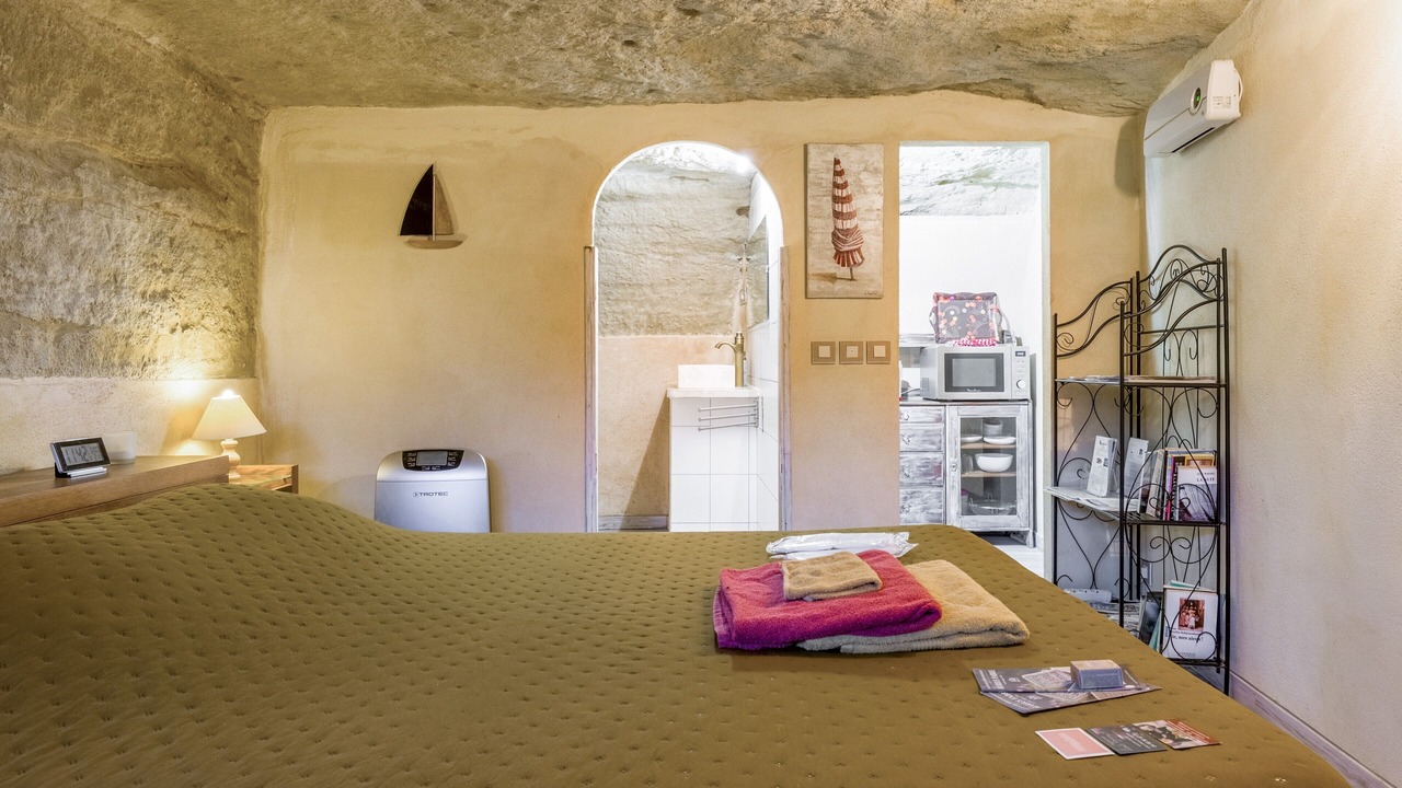 Photo of Bedroom in Cornillon-Confoux