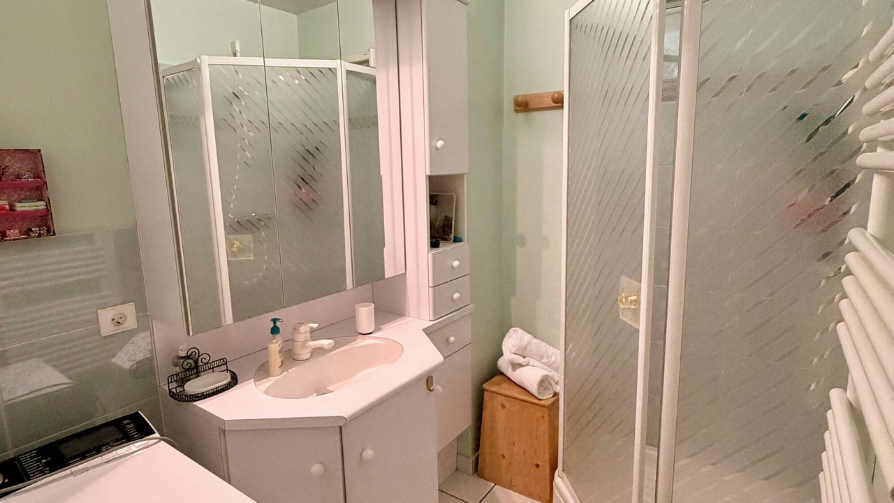 Photo of Bathroom in Saint-Jorioz