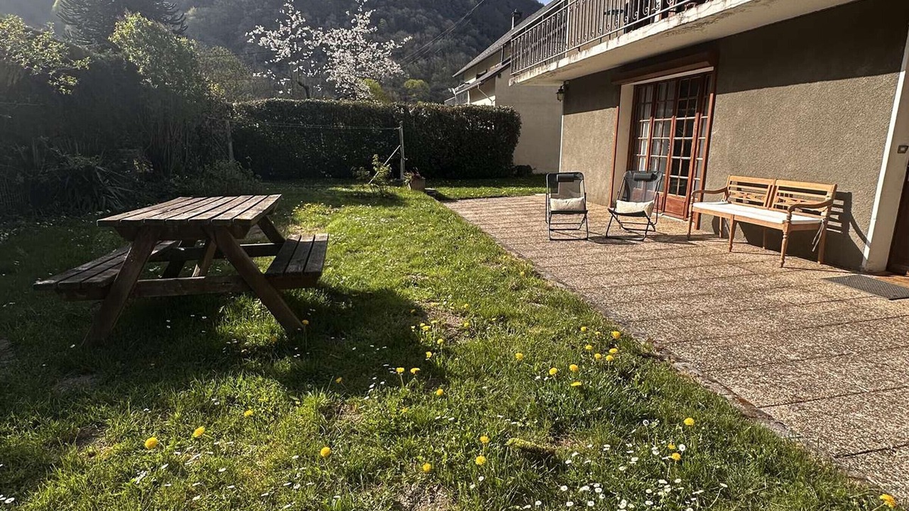 Photo of Outdoor in Cadeac