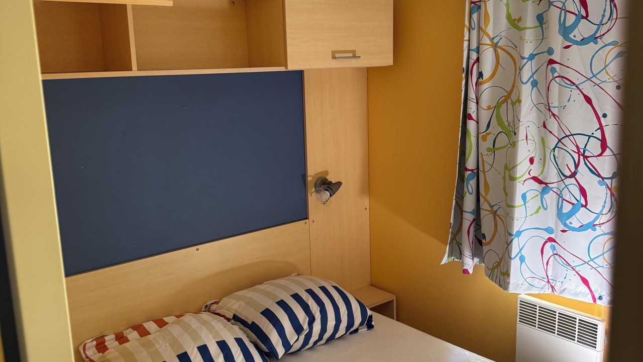 Photo of Bedroom in Saint-Fort-sur-Gironde