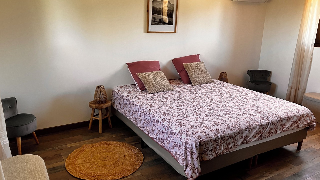 Photo of Bedroom in Gaillac