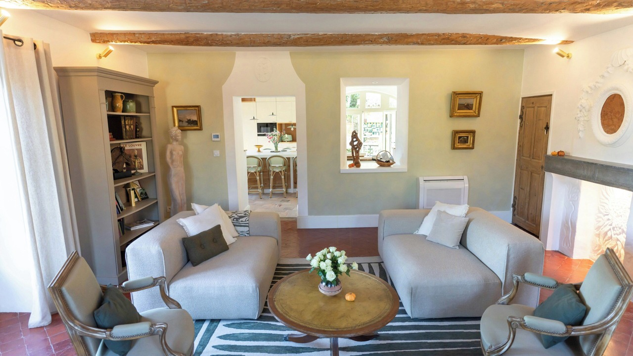 Photo of Livingroom in Mirabel-aux-Baronnies