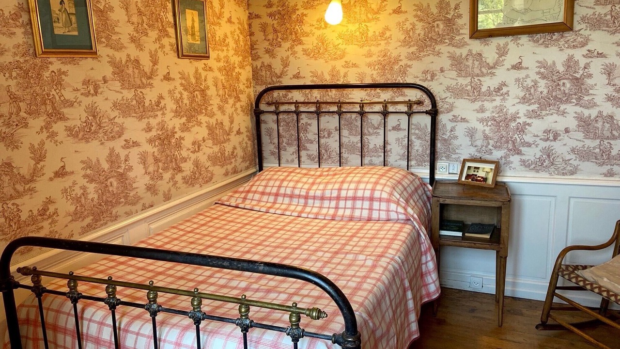 Photo of Bedroom in Saint-Martin-sous-Vigouroux