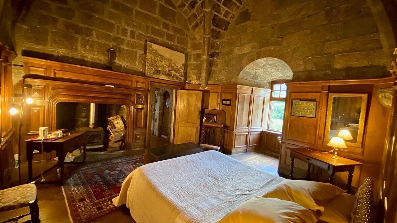 Photo of Bedroom in Saint-Martin-sous-Vigouroux