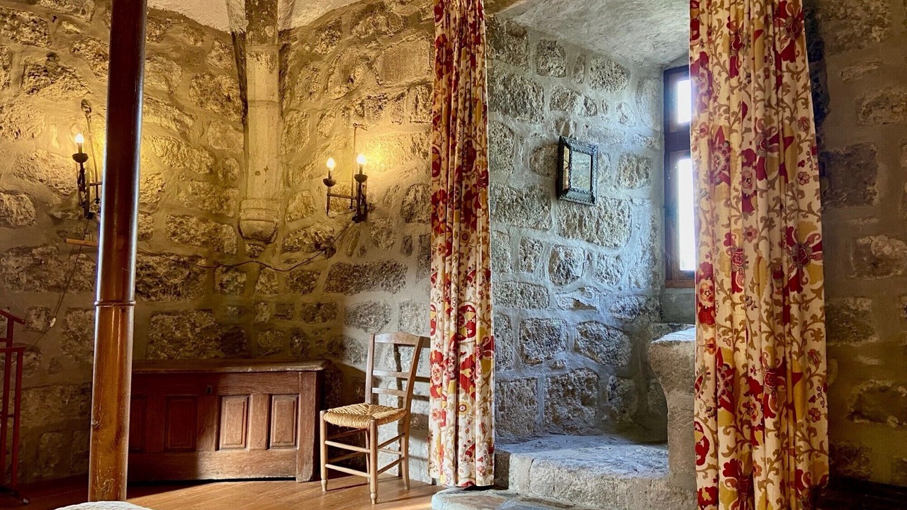 Photo of Bedroom in Saint-Martin-sous-Vigouroux