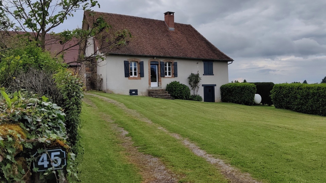 Photo of Outdoor in Saint-Priest-Ligoure