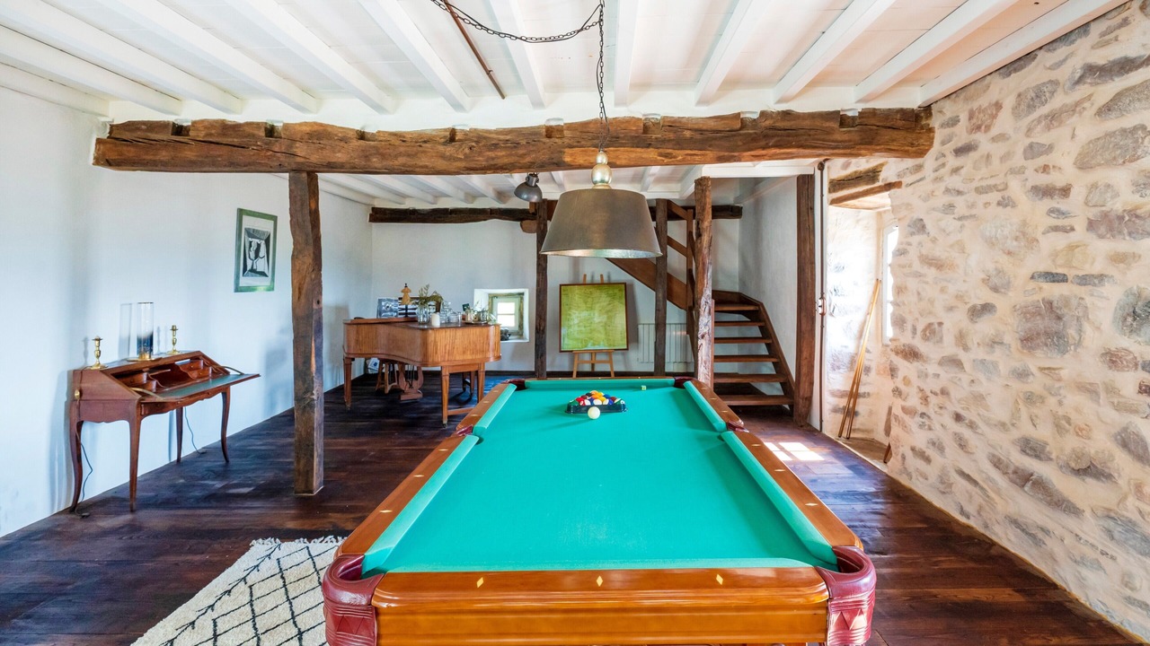 Photo of Bedroom in Sare