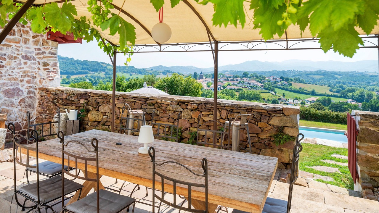 Photo of Outdoor in Sare