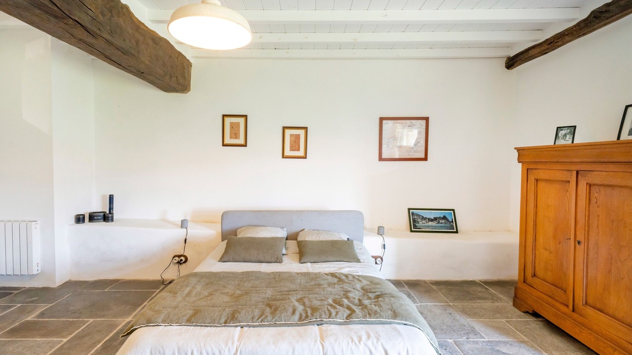 Photo of Bedroom in Sare