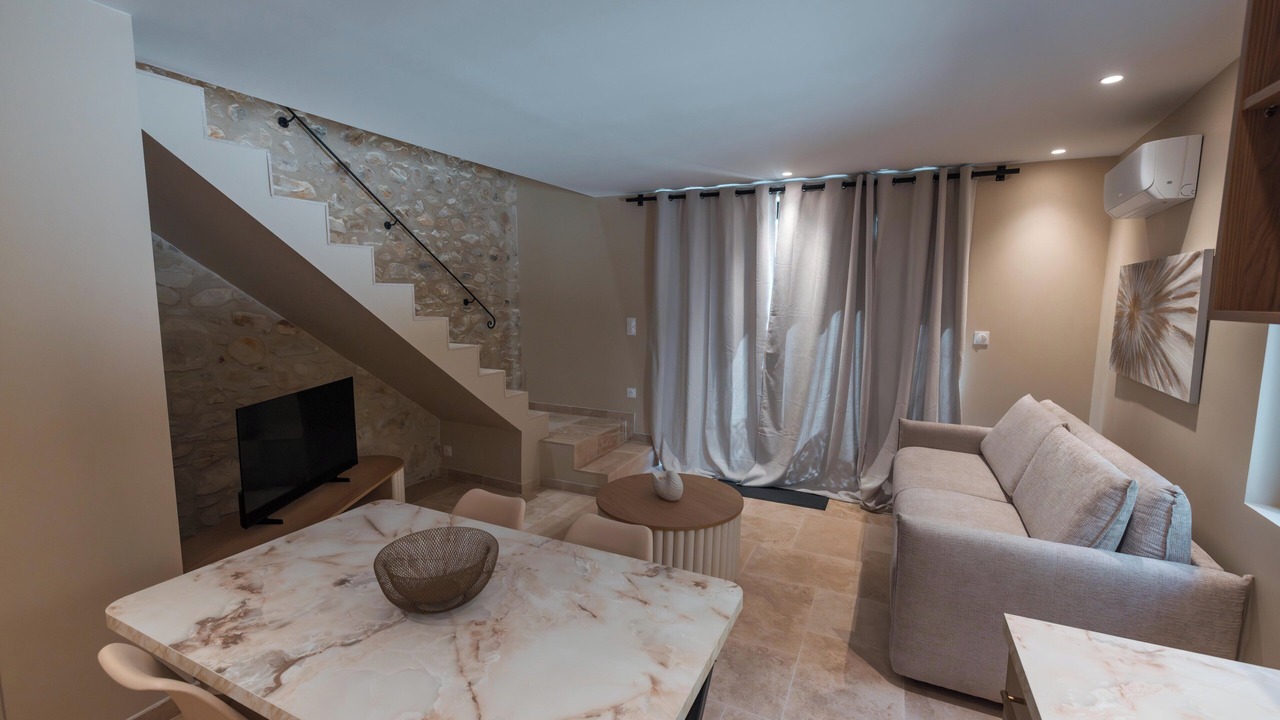 Photo of Livingroom in Condillac