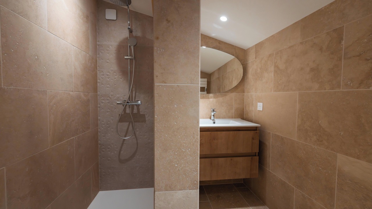 Photo of Bathroom in Condillac