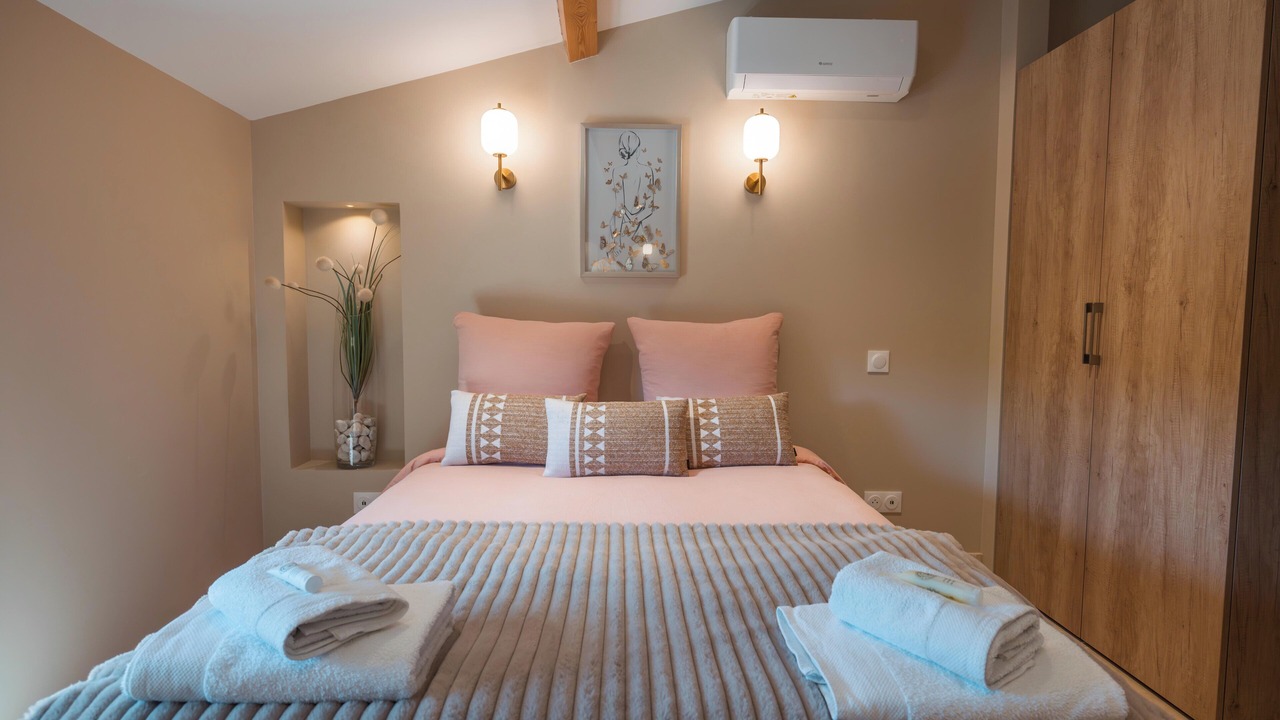 Photo of Bedroom in Condillac
