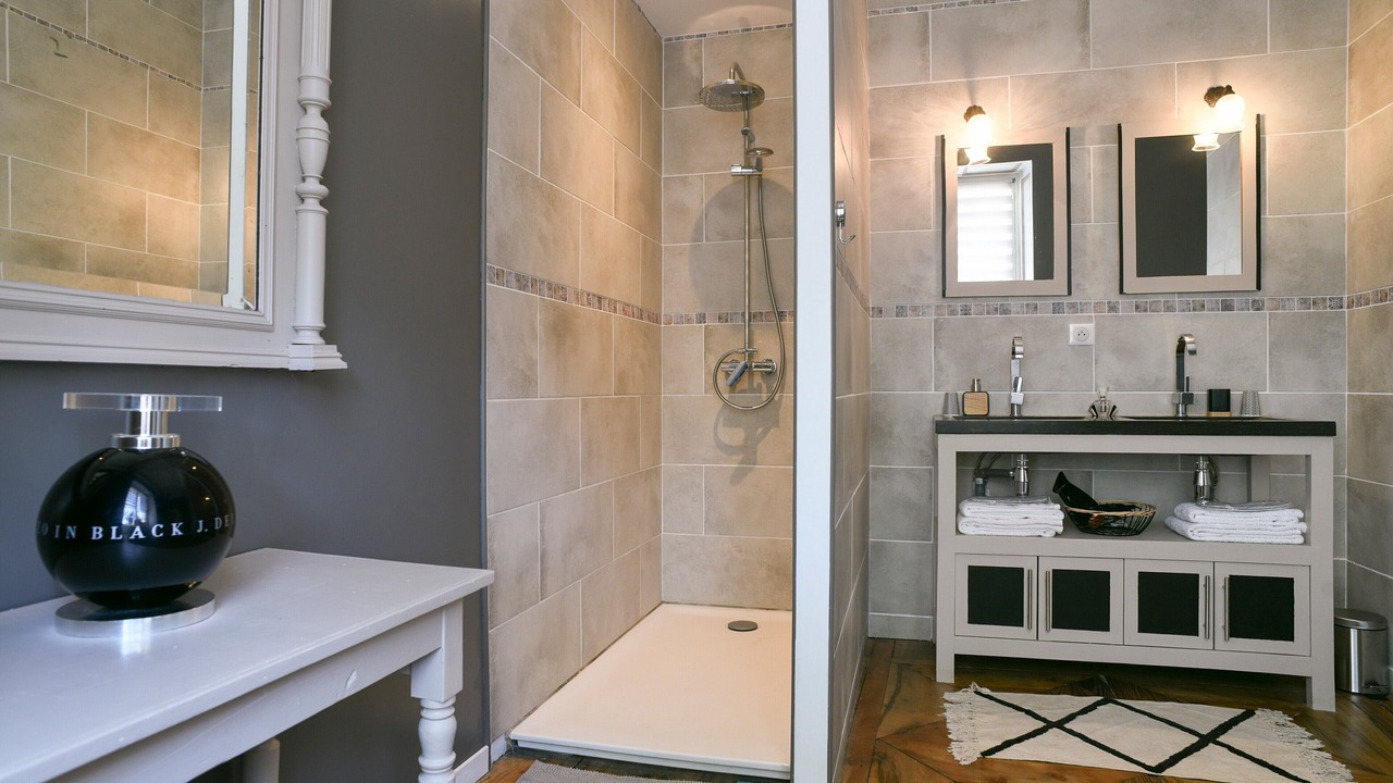 Photo of Bathroom in Saint-Albin-de-Vaulserre