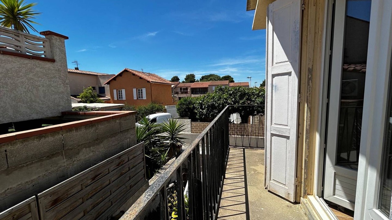 Photo of Outdoor in La Jetee
