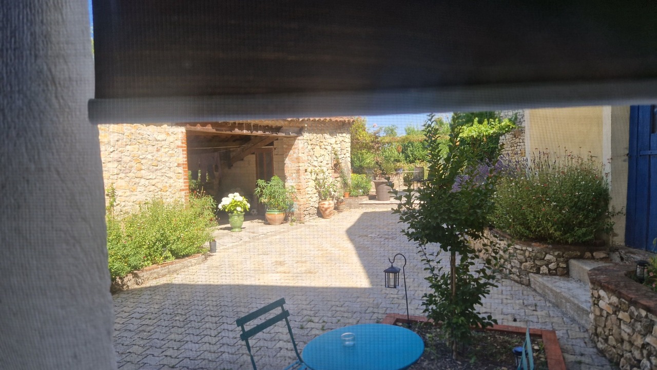 Photo of Patio Balcony in Saint-Privat-des-Vieux