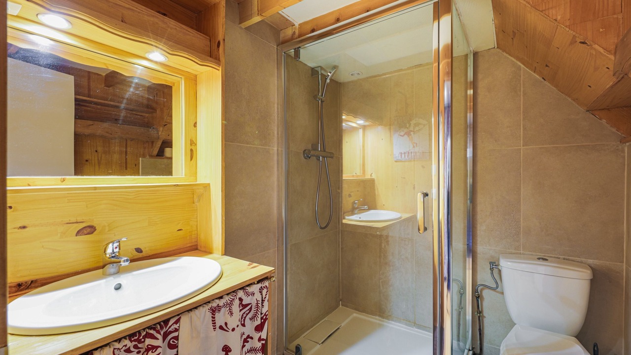 Photo of Bathroom in Oz-en-Oisans