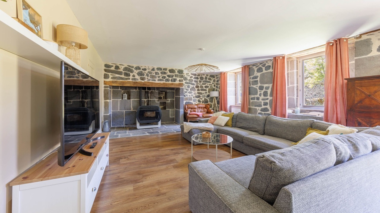 Photo of Livingroom in Neussargues-Moissac