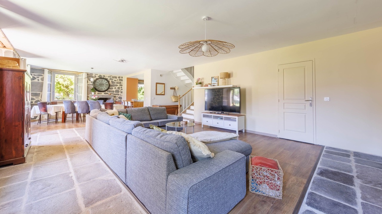 Photo of Livingroom in Neussargues-Moissac