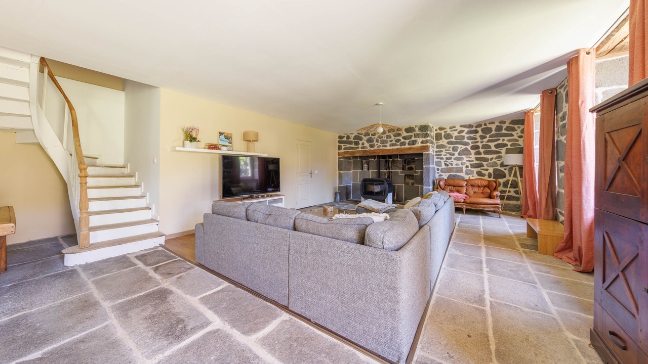 Photo of Livingroom in Neussargues-Moissac