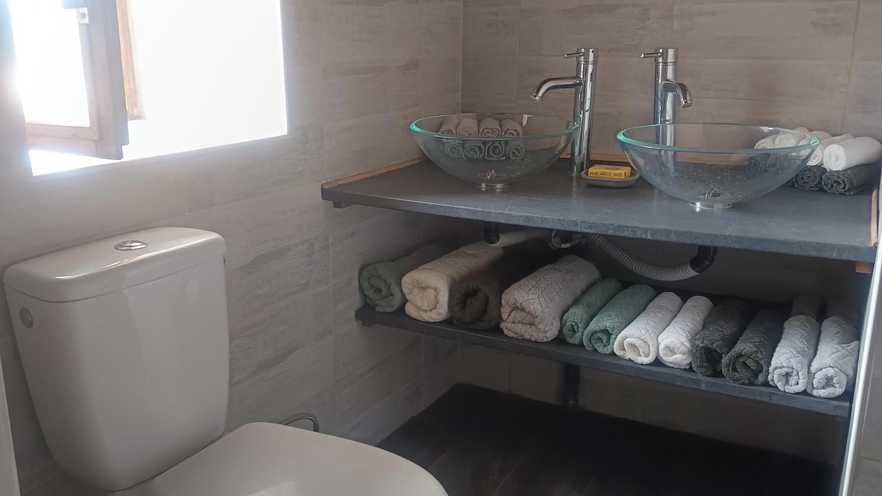 Photo of Bathroom in Poujols