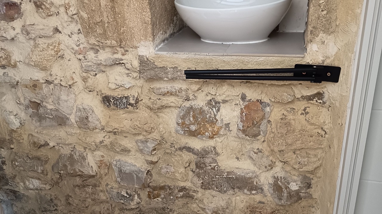 Photo of Bathroom in Aramon