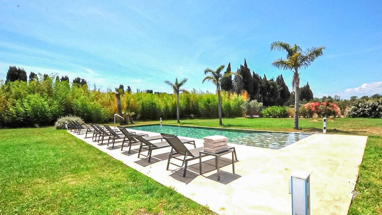 Photo of Outdoor in Saint-Genis