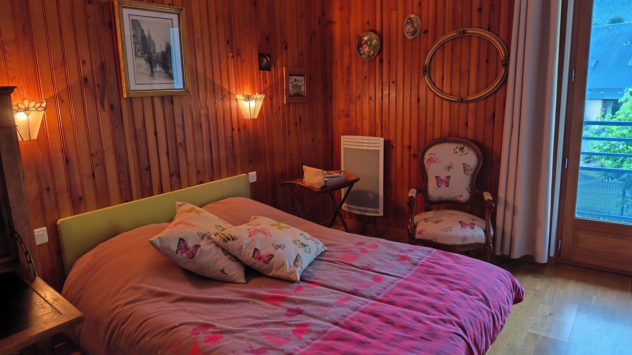 Photo of Bedroom in Saint-Mamet