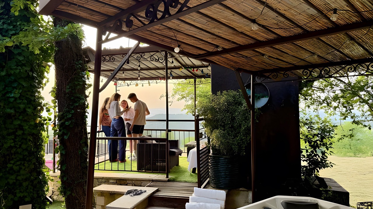 Photo of Patio Balcony in Montmurat
