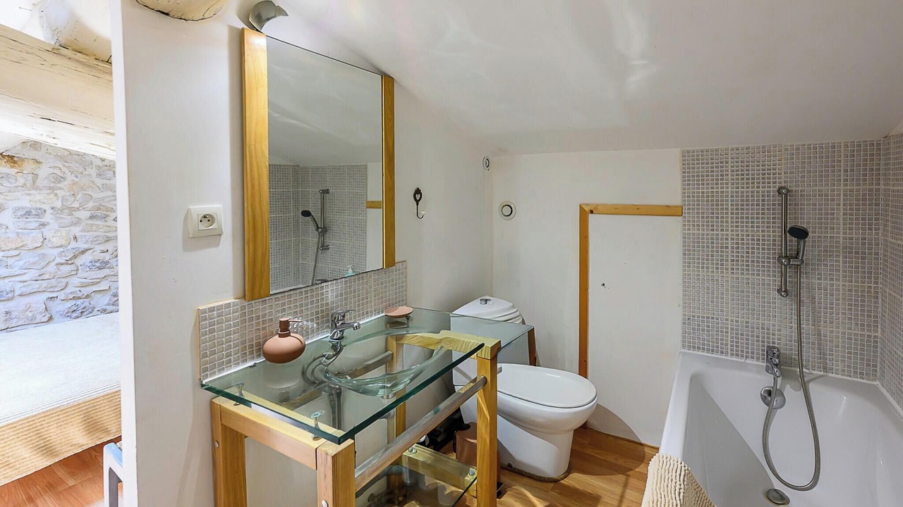 Photo of Bathroom in Bernis