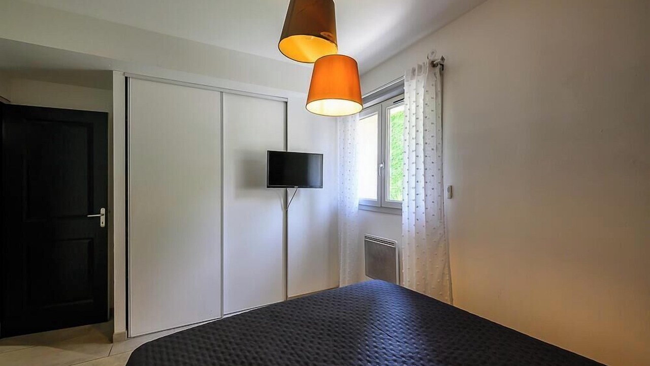 Photo of Bedroom in Bernis